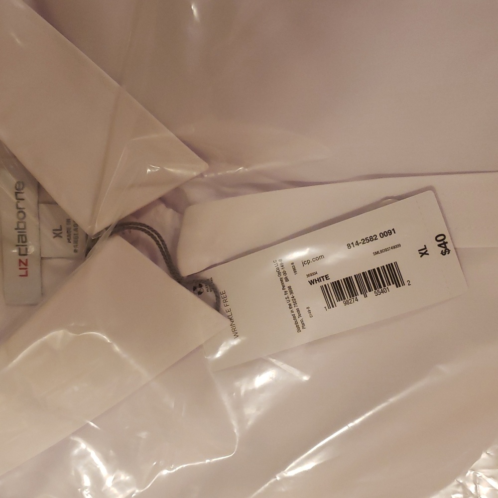 Liz Claiborne women's white Short Sleeve button down shirt XL - Picture 3 of 4